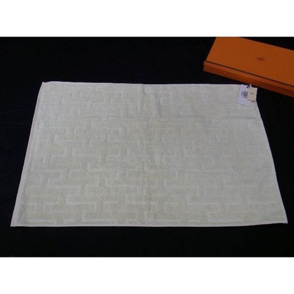 Hermes Stearns 100% Cotton Face Towel Hand Towel Ivory Tone...